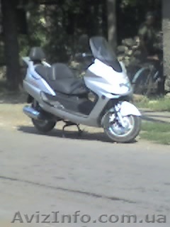 макси скутер стального цвета 150 куб очень большой двухместньій круизер класс - <ro>Изображение</ro><ru>Изображение</ru> #1, <ru>Объявление</ru> #243109