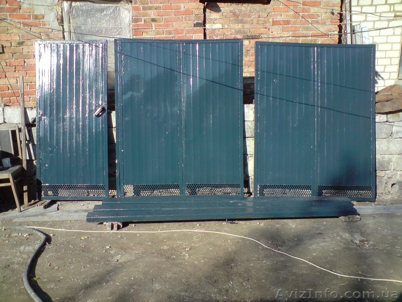 Продам ворота б/у в хорошем состоянии.в комплекте три швеллера и дверь - <ro>Изображение</ro><ru>Изображение</ru> #1, <ru>Объявление</ru> #429940