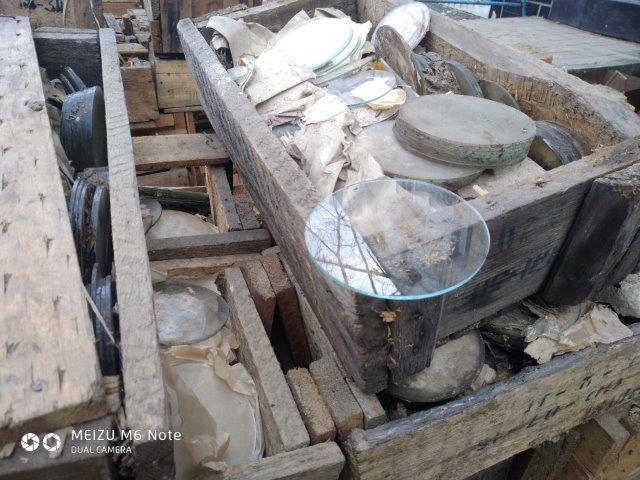 Продам стекла  круглые  диаметром   40 до 150 мм - <ro>Изображение</ro><ru>Изображение</ru> #1, <ru>Объявление</ru> #1670577