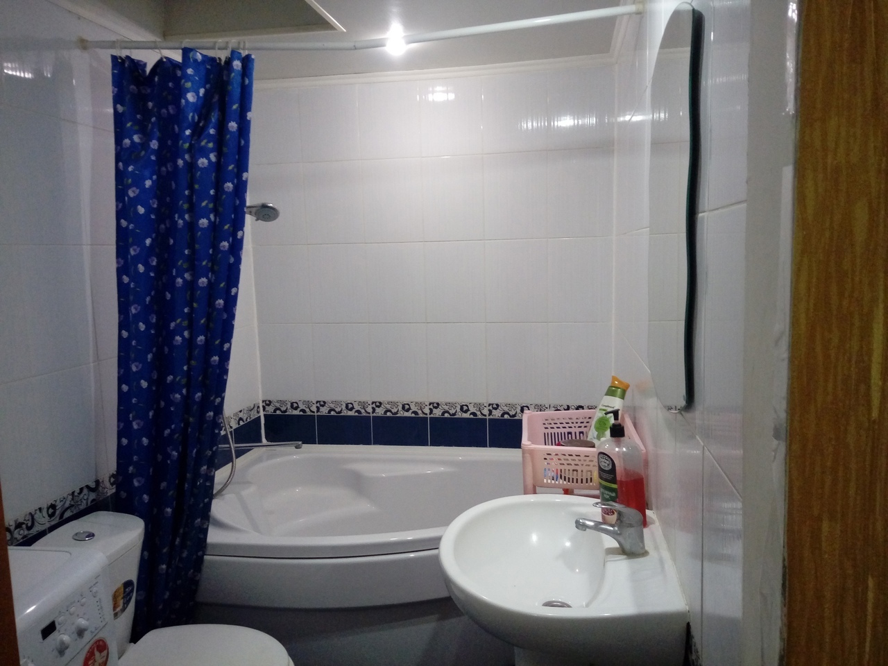 Продам современный, уютный и компактный домик в Луганске (р-н 22 школы) - <ro>Изображение</ro><ru>Изображение</ru> #1, <ru>Объявление</ru> #1720503