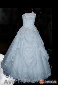 Продам свадебное платье недорого - <ro>Изображение</ro><ru>Изображение</ru> #1, <ru>Объявление</ru> #43129