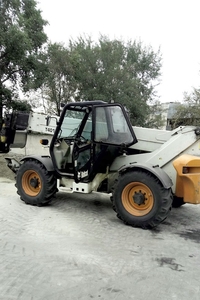 Продам телескопический  погрузчик Bobcet модель T 40170 