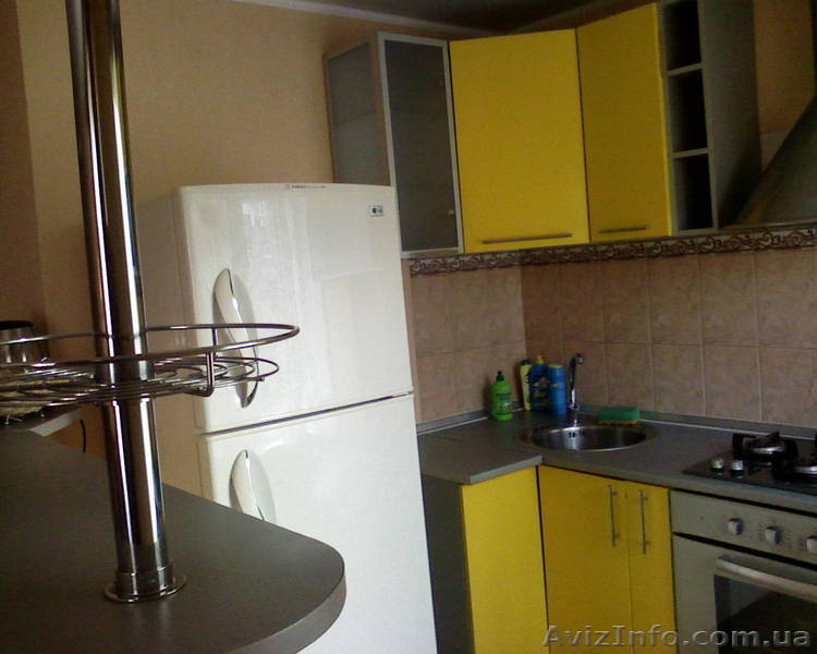 0990755307, 1-комн. кв-ра посуточно в центре Луганска с хорошим ремонтом - <ro>Изображение</ro><ru>Изображение</ru> #1, <ru>Объявление</ru> #169793