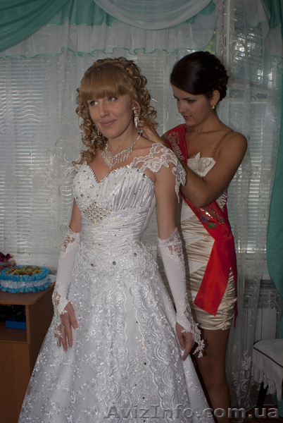 продам неотразимое  свадебное платье - <ro>Изображение</ro><ru>Изображение</ru> #1, <ru>Объявление</ru> #671958