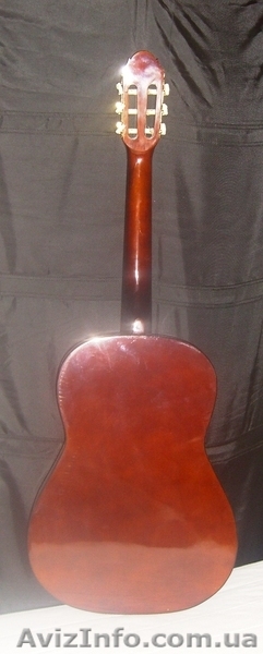 Продам новую, студенческую гитару. - <ro>Изображение</ro><ru>Изображение</ru> #2, <ru>Объявление</ru> #812070