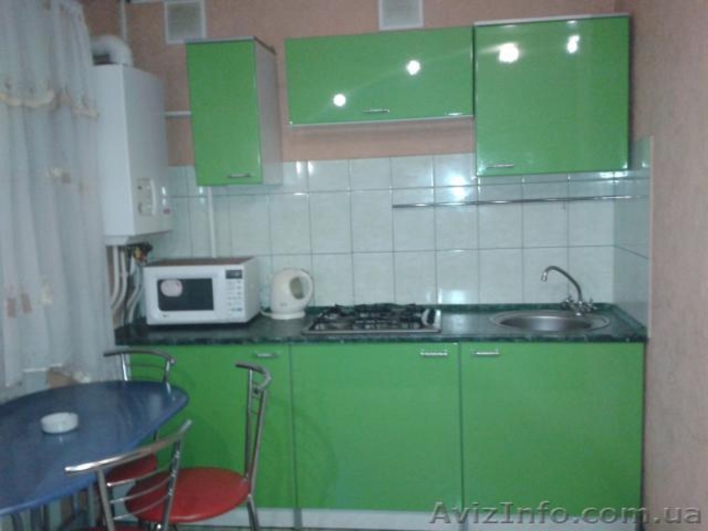 Сдам посуточно большую квартиру-студию в Луганске - <ro>Изображение</ro><ru>Изображение</ru> #2, <ru>Объявление</ru> #260167